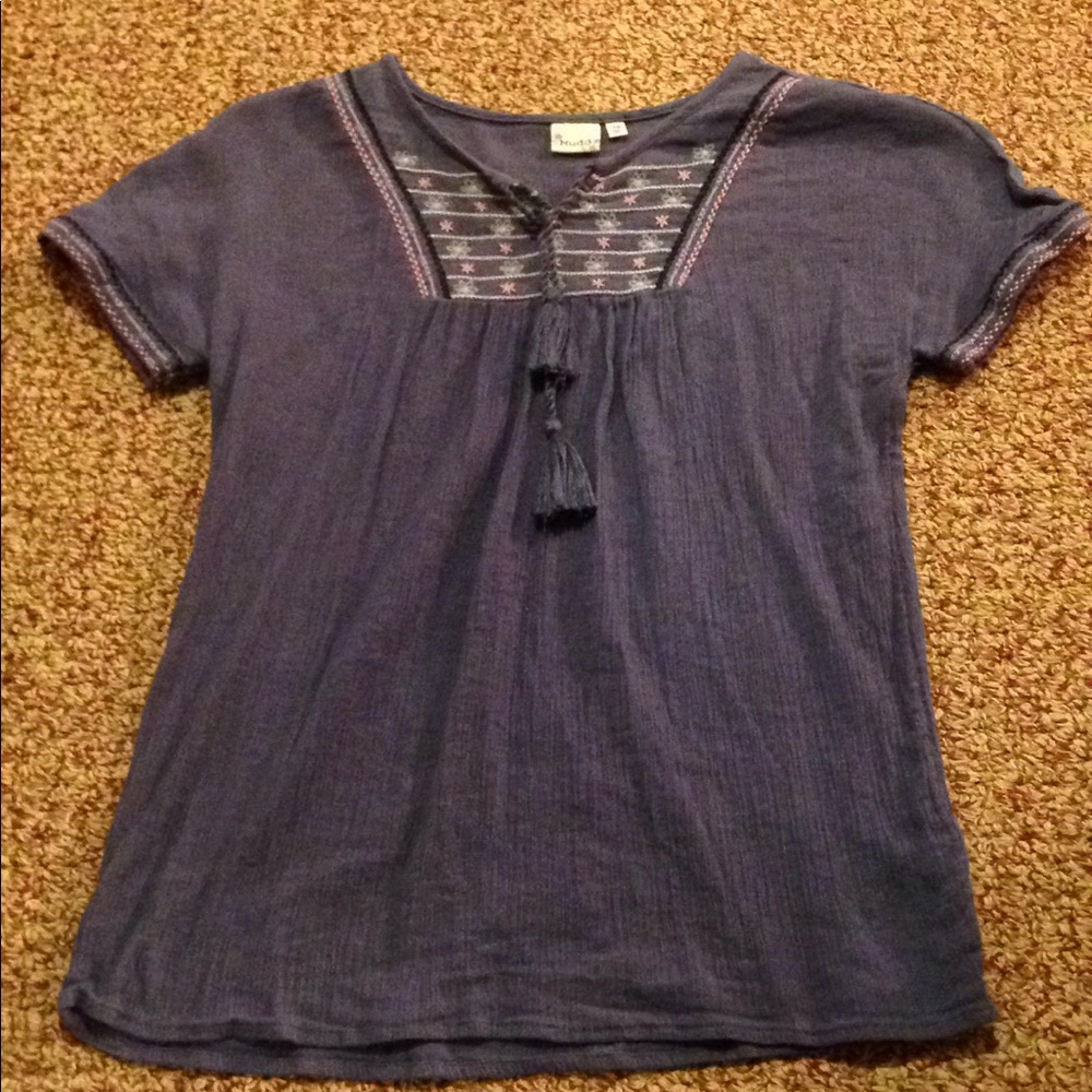 Cute summery shirt!!